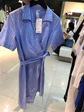 武漢服裝商場全球?qū)嵟膱D庫_武漢全球服裝零售批發(fā)市場實拍_服裝展會實拍款式圖合輯