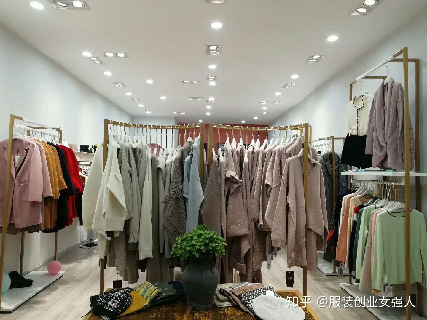 實體服裝店倒閉潮 背后三大深層原因與轉(zhuǎn)型之路